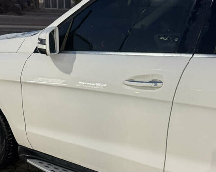 Белый Мерседес ГЛЕ-Класс, объемом двигателя 3 л и пробегом 160 тыс. км за 35500 $, фото 12 на Automoto.ua