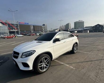Белый Мерседес ГЛЕ-Класс, объемом двигателя 3 л и пробегом 206 тыс. км за 40000 $, фото 3 на Automoto.ua