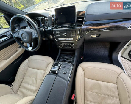 Белый Мерседес ГЛЕ-Класс, объемом двигателя 3 л и пробегом 225 тыс. км за 31000 $, фото 11 на Automoto.ua