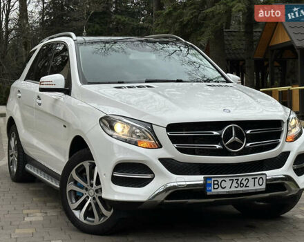 Белый Мерседес ГЛЕ-Класс, объемом двигателя 3 л и пробегом 198 тыс. км за 26500 $, фото 48 на Automoto.ua