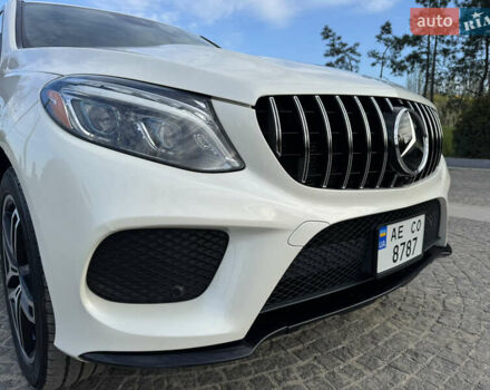 Белый Мерседес ГЛЕ-Класс, объемом двигателя 3 л и пробегом 225 тыс. км за 31000 $, фото 16 на Automoto.ua
