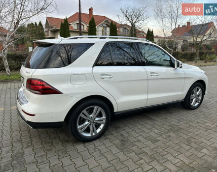 Белый Мерседес ГЛЕ-Класс, объемом двигателя 3 л и пробегом 59 тыс. км за 38500 $, фото 4 на Automoto.ua