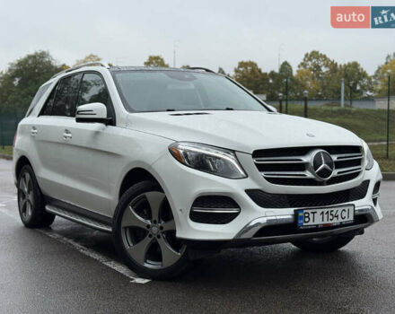 Белый Мерседес ГЛЕ-Класс, объемом двигателя 3.5 л и пробегом 80 тыс. км за 29900 $, фото 2 на Automoto.ua