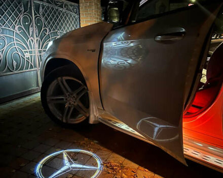 Белый Мерседес ГЛЕ-Класс, объемом двигателя 3 л и пробегом 90 тыс. км за 54000 $, фото 2 на Automoto.ua