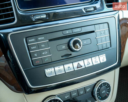 Белый Мерседес ГЛЕ-Класс, объемом двигателя 2.14 л и пробегом 172 тыс. км за 31000 $, фото 38 на Automoto.ua