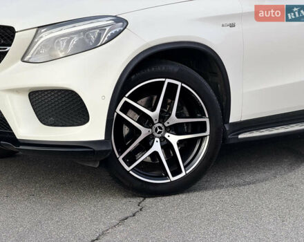 Білий Мерседес ГЛЕ-Клас, об'ємом двигуна 3 л та пробігом 106 тис. км за 41900 $, фото 1 на Automoto.ua