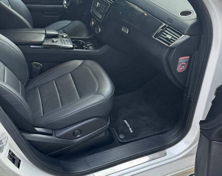 Белый Мерседес ГЛЕ-Класс, объемом двигателя 3 л и пробегом 90 тыс. км за 54000 $, фото 14 на Automoto.ua