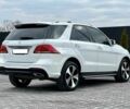 Белый Мерседес ГЛЕ-Класс, объемом двигателя 3.5 л и пробегом 130 тыс. км за 35000 $, фото 3 на Automoto.ua