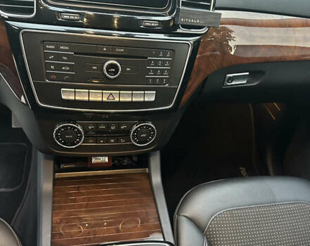 Мерседес ГЛЕ-Класс 2017 в Снятине на Automoto.ua Белый Мерседес ГЛЕ-Класс, объемом двигателя 2.14 л и пробегом 84 тыс. км за 34900 $, фото 31 на Automoto.ua