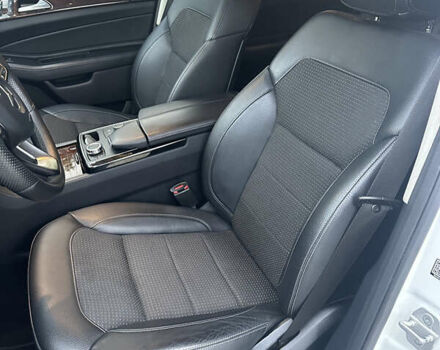 Мерседес ГЛЕ-Класс 2017 в Снятине на Automoto.ua Белый Мерседес ГЛЕ-Класс, объемом двигателя 2.14 л и пробегом 84 тыс. км за 34900 $, фото 27 на Automoto.ua