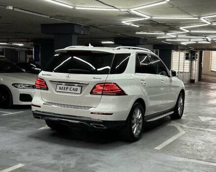 Белый Мерседес ГЛЕ-Класс, объемом двигателя 2.14 л и пробегом 150 тыс. км за 29999 $, фото 4 на Automoto.ua
