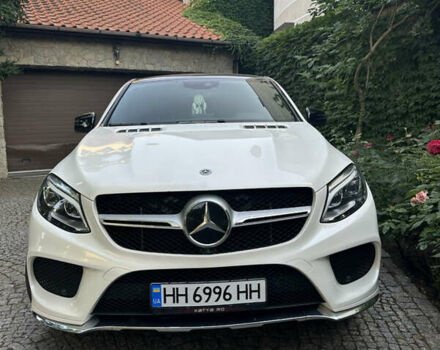 Белый Мерседес ГЛЕ-Класс, объемом двигателя 3 л и пробегом 90 тыс. км за 54000 $, фото 5 на Automoto.ua