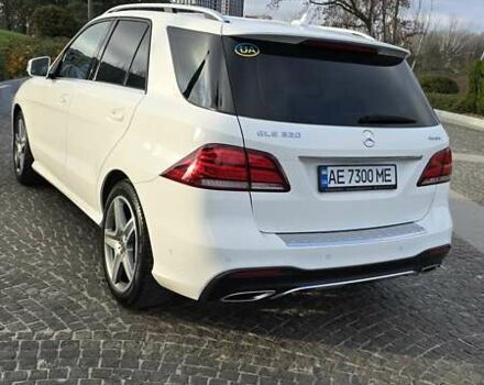 Белый Мерседес ГЛЕ-Класс, объемом двигателя 3 л и пробегом 82 тыс. км за 36000 $, фото 5 на Automoto.ua