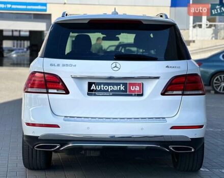 Белый Мерседес ГЛЕ-Класс, объемом двигателя 3 л и пробегом 196 тыс. км за 36940 $, фото 9 на Automoto.ua