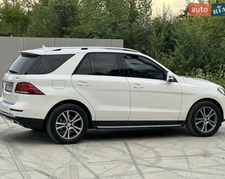 Мерседес ГЛЕ-Класс 2017 в Снятине на Automoto.ua Белый Мерседес ГЛЕ-Класс, объемом двигателя 2.14 л и пробегом 84 тыс. км за 34900 $, фото 12 на Automoto.ua
