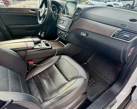 Белый Мерседес ГЛЕ-Класс, объемом двигателя 2.99 л и пробегом 159 тыс. км за 45000 $, фото 13 на Automoto.ua