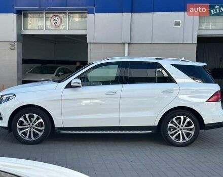 Белый Мерседес ГЛЕ-Класс, объемом двигателя 3 л и пробегом 196 тыс. км за 36940 $, фото 12 на Automoto.ua