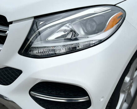 Белый Мерседес ГЛЕ-Класс, объемом двигателя 3.5 л и пробегом 110 тыс. км за 25500 $, фото 15 на Automoto.ua