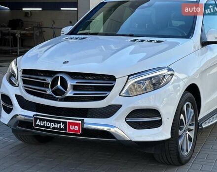 Белый Мерседес ГЛЕ-Класс, объемом двигателя 3 л и пробегом 196 тыс. км за 36940 $, фото 2 на Automoto.ua