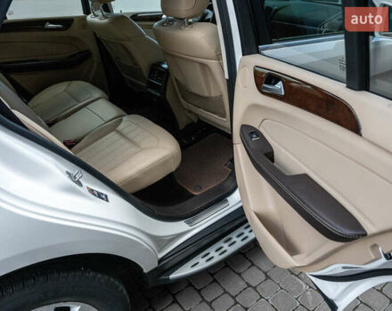 Белый Мерседес ГЛЕ-Класс, объемом двигателя 2.14 л и пробегом 172 тыс. км за 31000 $, фото 45 на Automoto.ua