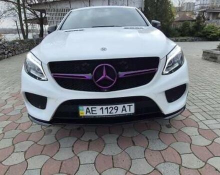 Белый Мерседес ГЛЕ-Класс, объемом двигателя 3 л и пробегом 117 тыс. км за 47000 $, фото 5 на Automoto.ua