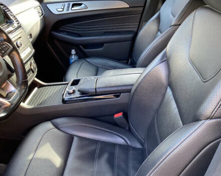 Мерседес ГЛЕ-Класс 2017 в Одессе на Automoto.ua Белый Мерседес ГЛЕ-Класс, объемом двигателя 2.14 л и пробегом 125 тыс. км за 41000 $, фото 8 на Automoto.ua