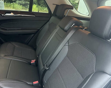 Мерседес ГЛЕ-Класс 2017 в Снятине на Automoto.ua Белый Мерседес ГЛЕ-Класс, объемом двигателя 2.14 л и пробегом 84 тыс. км за 34900 $, фото 29 на Automoto.ua