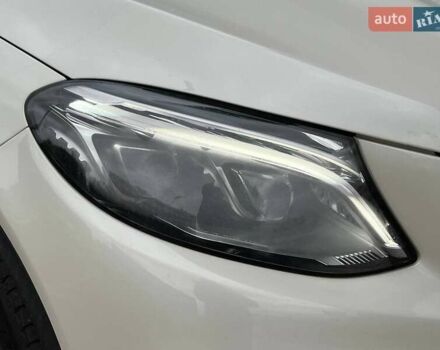 Мерседес ГЛЕ-Класс 2017 в Киеве на Automoto.ua Белый Мерседес ГЛЕ-Класс, объемом двигателя 3 л и пробегом 104 тыс. км за 52000 $, фото 27 на Automoto.ua