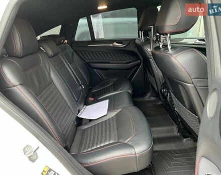 Мерседес ГЛЕ-Класс 2017 в Киеве на Automoto.ua Белый Мерседес ГЛЕ-Класс, объемом двигателя 3 л и пробегом 104 тыс. км за 52000 $, фото 14 на Automoto.ua