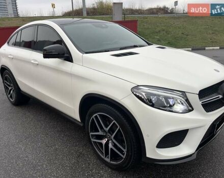 Белый Мерседес ГЛЕ-Класс, объемом двигателя 3 л и пробегом 120 тыс. км за 45500 $, фото 1 на Automoto.ua