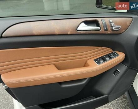 Белый Мерседес ГЛЕ-Класс, объемом двигателя 3 л и пробегом 120 тыс. км за 45500 $, фото 25 на Automoto.ua