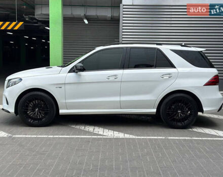 Белый Мерседес ГЛЕ-Класс, объемом двигателя 3 л и пробегом 81 тыс. км за 33000 $, фото 4 на Automoto.ua