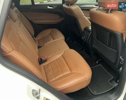 Белый Мерседес ГЛЕ-Класс, объемом двигателя 3 л и пробегом 120 тыс. км за 45500 $, фото 19 на Automoto.ua