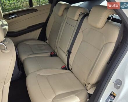 Белый Мерседес ГЛЕ-Класс, объемом двигателя 3 л и пробегом 147 тыс. км за 38500 $, фото 14 на Automoto.ua