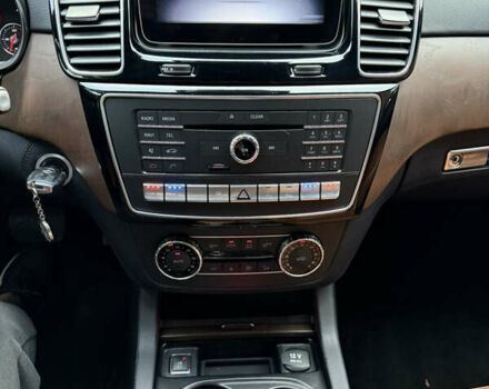 Білий Мерседес ГЛЕ-Клас, об'ємом двигуна 3 л та пробігом 115 тис. км за 46000 $, фото 9 на Automoto.ua