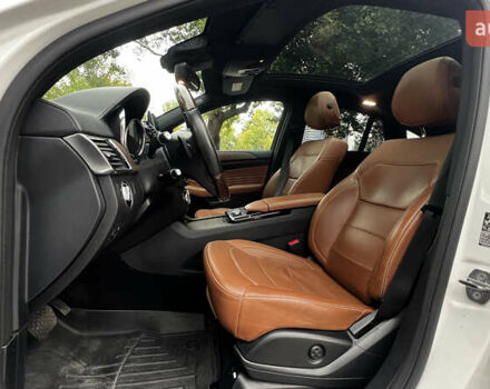 Белый Мерседес ГЛЕ-Класс, объемом двигателя 3 л и пробегом 127 тыс. км за 40999 $, фото 21 на Automoto.ua