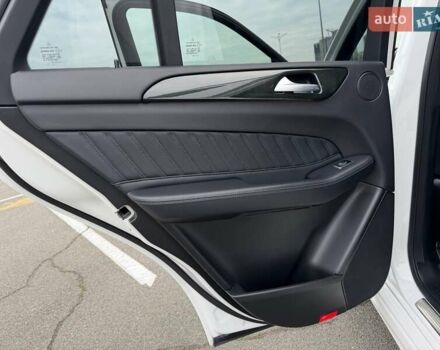 Білий Мерседес ГЛЕ-Клас, об'ємом двигуна 2.14 л та пробігом 142 тис. км за 37700 $, фото 16 на Automoto.ua