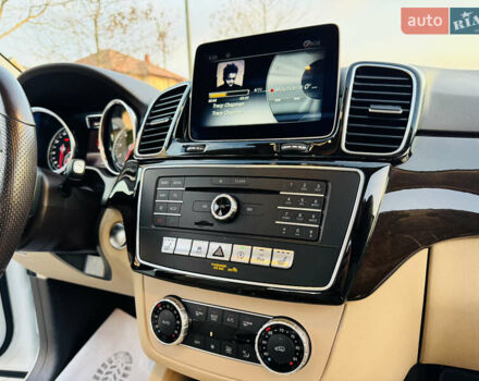 Белый Мерседес ГЛЕ-Класс, объемом двигателя 3 л и пробегом 76 тыс. км за 33300 $, фото 26 на Automoto.ua