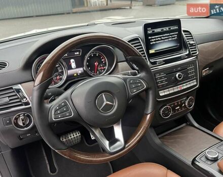 Белый Мерседес ГЛЕ-Класс, объемом двигателя 3 л и пробегом 120 тыс. км за 45500 $, фото 23 на Automoto.ua