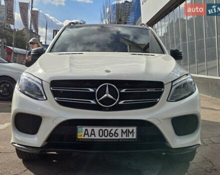 Белый Мерседес ГЛЕ-Класс, объемом двигателя 3 л и пробегом 147 тыс. км за 38500 $, фото 2 на Automoto.ua