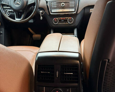 Білий Мерседес ГЛЕ-Клас, об'ємом двигуна 3 л та пробігом 115 тис. км за 46000 $, фото 22 на Automoto.ua