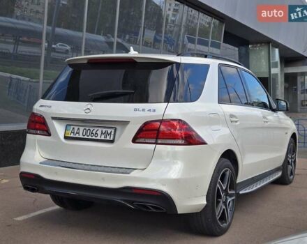 Белый Мерседес ГЛЕ-Класс, объемом двигателя 3 л и пробегом 147 тыс. км за 38500 $, фото 3 на Automoto.ua