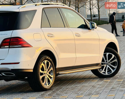 Белый Мерседес ГЛЕ-Класс, объемом двигателя 3 л и пробегом 76 тыс. км за 33300 $, фото 75 на Automoto.ua
