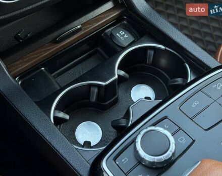 Білий Мерседес ГЛЕ-Клас, об'ємом двигуна 3 л та пробігом 153 тис. км за 39500 $, фото 72 на Automoto.ua