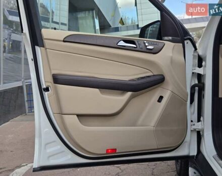 Белый Мерседес ГЛЕ-Класс, объемом двигателя 3 л и пробегом 147 тыс. км за 38500 $, фото 15 на Automoto.ua