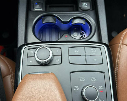 Білий Мерседес ГЛЕ-Клас, об'ємом двигуна 3 л та пробігом 115 тис. км за 46000 $, фото 11 на Automoto.ua