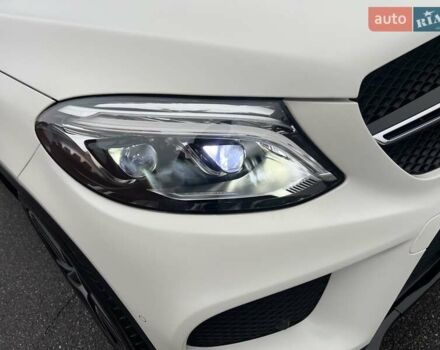 Белый Мерседес ГЛЕ-Класс, объемом двигателя 3 л и пробегом 120 тыс. км за 45500 $, фото 2 на Automoto.ua