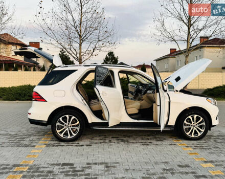 Белый Мерседес ГЛЕ-Класс, объемом двигателя 3 л и пробегом 76 тыс. км за 33300 $, фото 42 на Automoto.ua