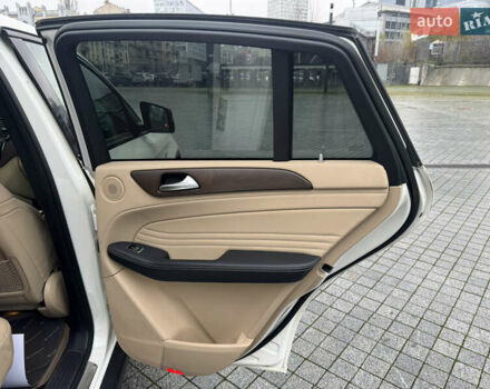 Білий Мерседес ГЛЕ-Клас, об'ємом двигуна 3 л та пробігом 166 тис. км за 41900 $, фото 30 на Automoto.ua