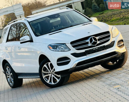 Белый Мерседес ГЛЕ-Класс, объемом двигателя 3 л и пробегом 76 тыс. км за 33300 $, фото 1 на Automoto.ua